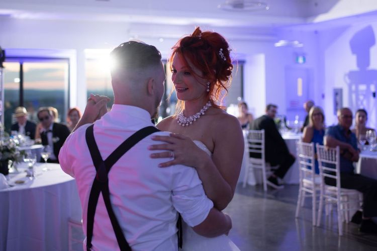 Photographie-de-mariage-la-premiere-danse