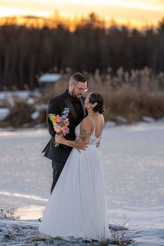 mariage-couple-coucher-soleil-hiver