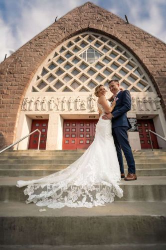 mariage-couple-elegant-architecture