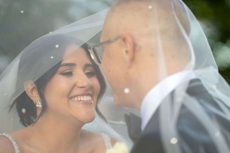 maries-sous-le-voile-intimite-proche