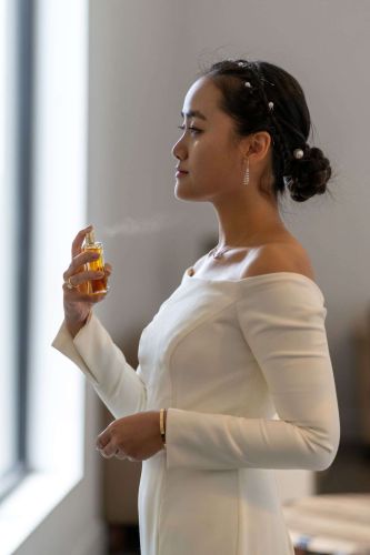 parfum-bijoux-accessoires-mariee-chic.