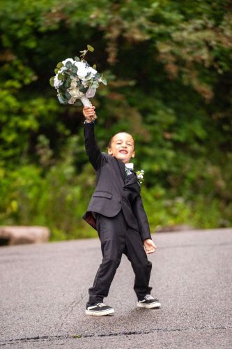 petit-garcon-honneur-costume-sur-mesure