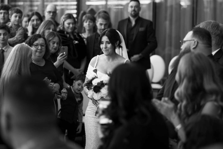 photographe-mariage-entree-mariee-simon-patrie