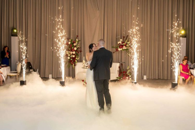 photographe-mariage-premiere-danse-sparklers-simon-patrie